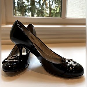 MICHAEL KORS ladies Heels size 7.5